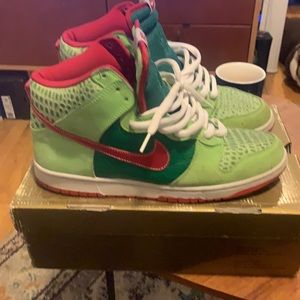 Nike dunk high dr feelgood’s